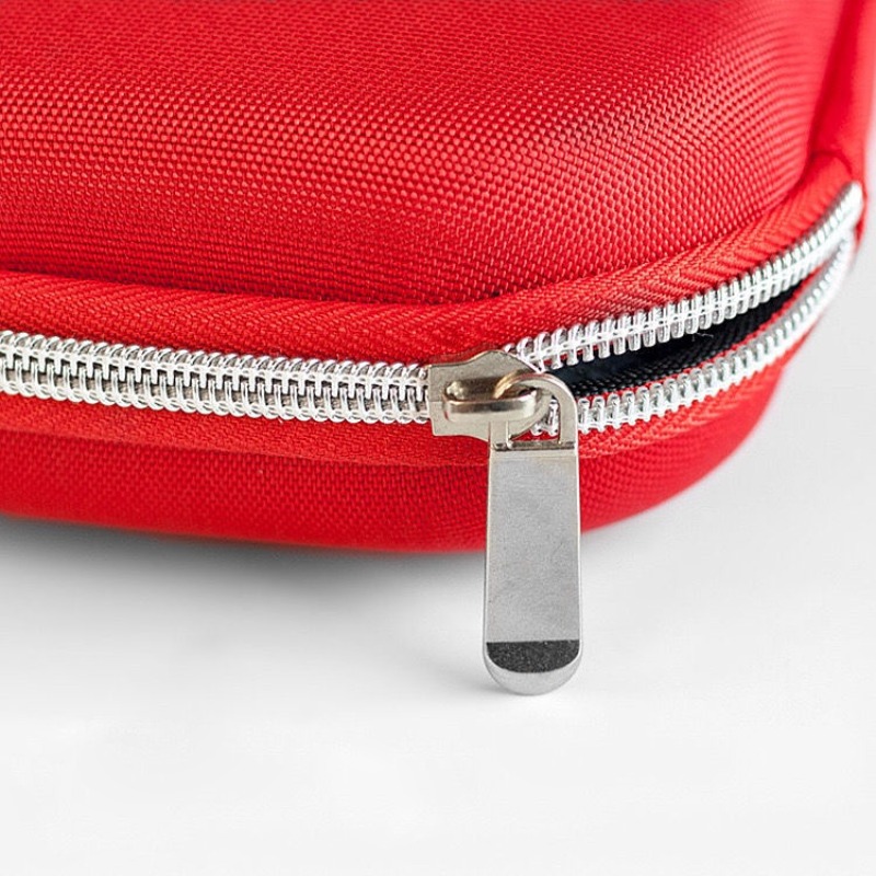 Wodoodporna przenośna apteczka – Outdoor Camping Kit recenzja i cena